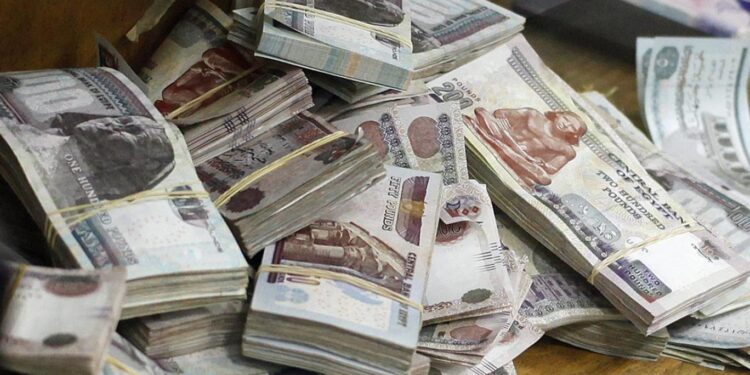 بيانات￼￼￼￼ Refinitiv: الجنيه المصري يتداول عند 24 جنيهًا مقابل الدولار