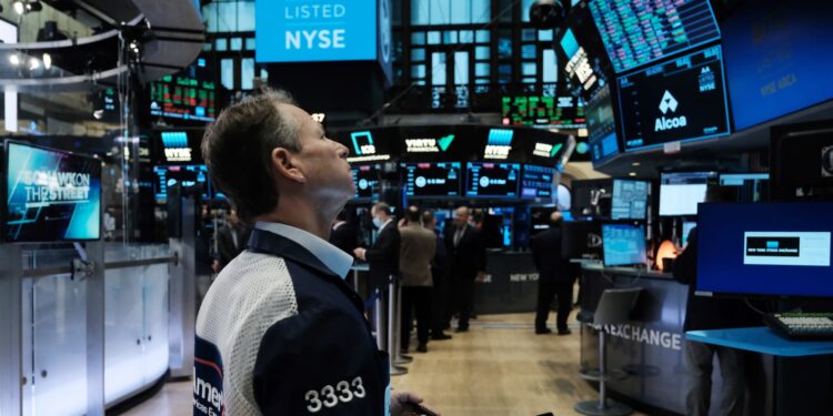 جيه بي مورجان تعين تشيان رئيسا لأسواق رأس المال في جنوب شرق آسيا