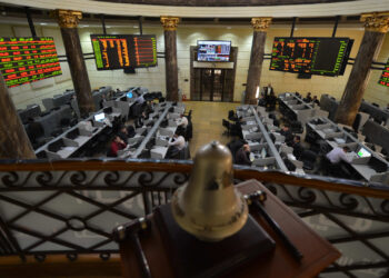 افتتاح للبورصه المصريه الأربعاء  تعاملات على ا نخفاض ضئيل فى أول نصف ساعة