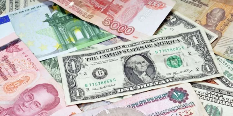 الدينار الكويتى يتعدى 81 “العملات اليوم الاثنين 31 أكتوبر مقابل الجنيه المصري