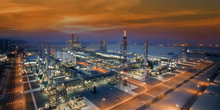 أرباح “شركة فيرتيغلوب” الإماراتية ترتفع 112% في الربع الثالث لتبلغ 292 مليون دولار