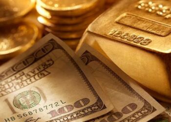 سجل الذهب أعلى مستوى له في 3 أشهر مع تراجع الدولار