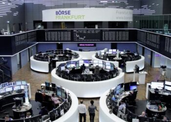 الأسهم الاوربية تبحث عن اتجاه والمتعاملين يتوقعون أسعار الفائدة
