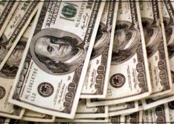 سجل سعر الدولار اليوم الثلاثاء ، في ب8 نوفمبر بداية التعاملات اليومية في البنوك مقابل الجنيه المصري، 24.25 جنيه للشراء، و 24.34 للبيع، حسب متوسط أسعار العملات العربية والأجنبية في البنك المركزي المصري. سعر الدولار في بنك الإسكندرية وصل سعر الدولارمقابل الجنيه المصري، في بنك الإسكندرية 24.25 جنيه للشراء، و…