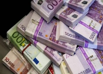 سعر اليورو فى البنوك المصرية اليوم الاثنين 7-11-2022