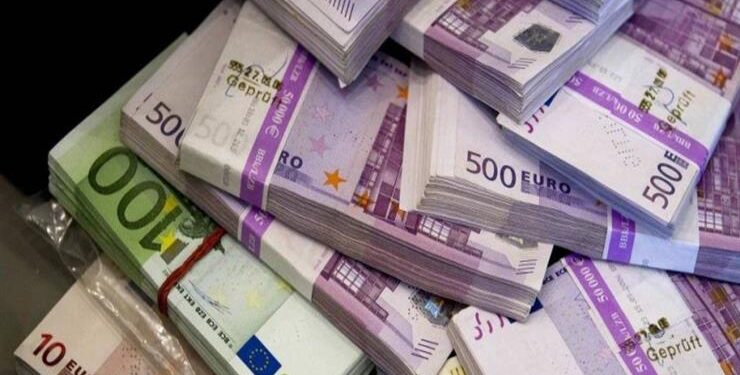 سعر اليورو فى البنوك المصرية اليوم الاثنين 7-11-2022