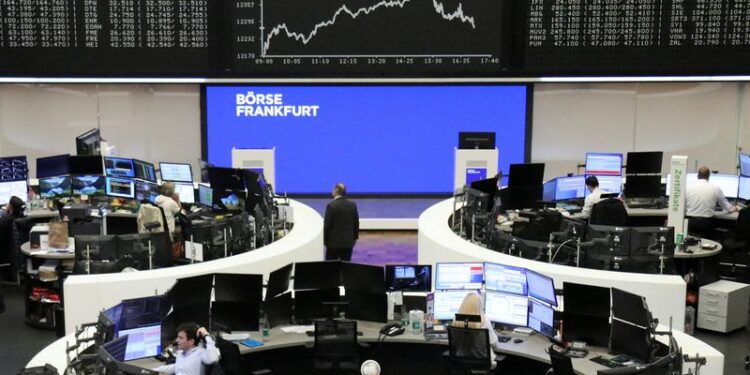 انخفضت الأسهم الأوروبية انخفاض شد يد وسط تلميح الفدرالى الأمريكى لأسعار الفائدة