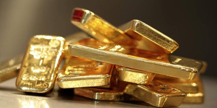 عاجل: انتفاضة للسعر الدولار تهبط بالذهب بعد مكاسب قوية