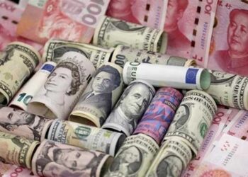 سعر الدولار و العملات الأجنبية اليوم الإثنين داخل البنك الأهلي المصري 19 ديسمبر 2022