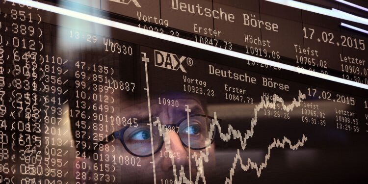 تراجعت أسهم أوروبا فى وسط ترقب لقرار الفدرالي الذى أسعار الفائدة