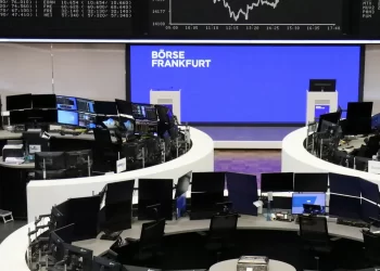تراجعت الأسهم الأوروبية ضغطاً من أسهم قطاعي البنوك والطاقة