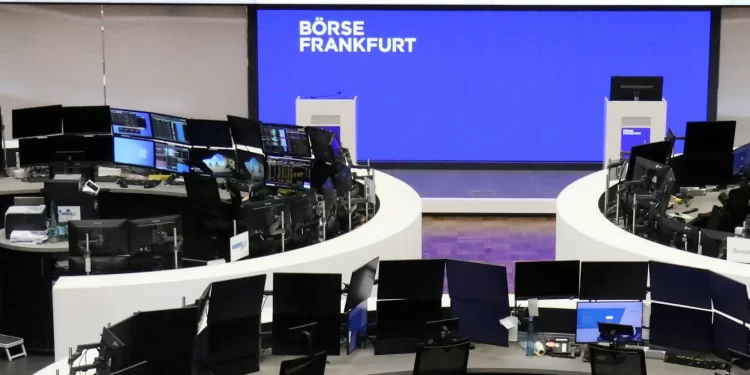 تراجعت الأسهم الأوروبية ضغطاً من أسهم قطاعي البنوك والطاقة