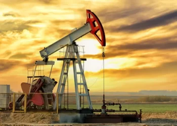 خام برنت أرتفع 3.6% عند التسوية فسجلاً المكاسب الأسبوعية الثانية على التوالي