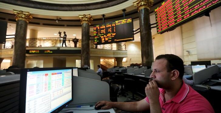 تراجع يعصف 170 سهماً مصرياً بعد سقوط مفاجئ
