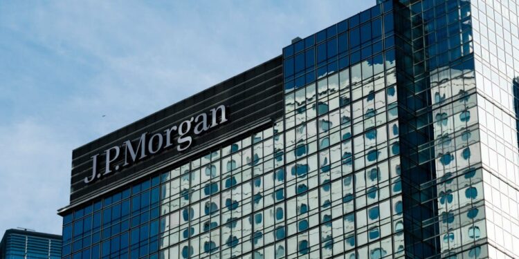 ضربة موجعة للاقتصاد الإسرائيلي..تقرير جديد من جى بى مورجان