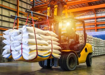 من المتوقع أن تصل شحنات السكر المستورد إلى مصر خلال الفترة من فبراير إلى مارس 2024