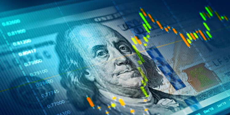 الدولار يسجل 56.5 جنيهًا للشراء و 57.5 جنيهًا للبيع