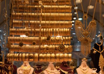 سعر جرام الذهب عيار 21 يبلغ 3560 جنيهًا للبيع و 3510 جنيهات للشراء