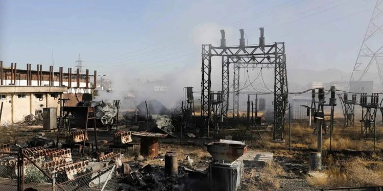 غارة بحرية إسرائيلية تضرب محطة الكهرباء في العاصمة اليمنية صنعاء