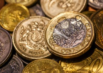 الارتفاعات الطفيفة للجنيه الإسترليني تفتح المجال للمضاربين