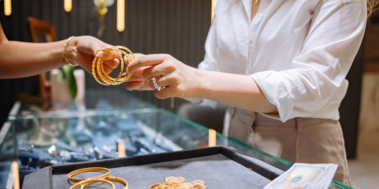 الذهب بين صعود وهبوط.. أحدث التوقعات في الأسواق العالمية