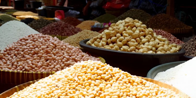 الأسواق تشهد انخفاضًا الفول والزيت يتصدران قائمة الرابحين اليوم