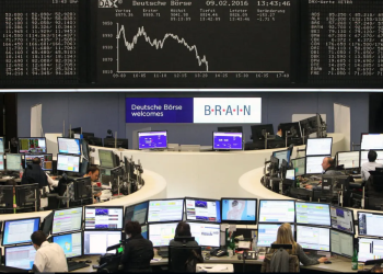 الأسهم الأوروبية تتراجع مع ترقب نتائج الشركات الكبرى وقرارات البنوك المركزية