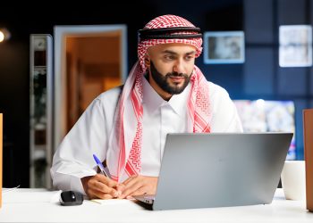 موجة بيع تضرب الأسهم السعودية… ومؤشر تاسي يتراجع 1.4% وسط ضغوط سيولة وتزايد الحذر