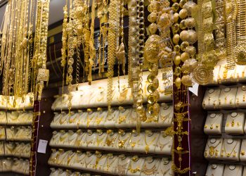 أسعار الذهب في مصر اليوم: استقرار نسبي وسط مراقبة للأسواق العالمية والدولار