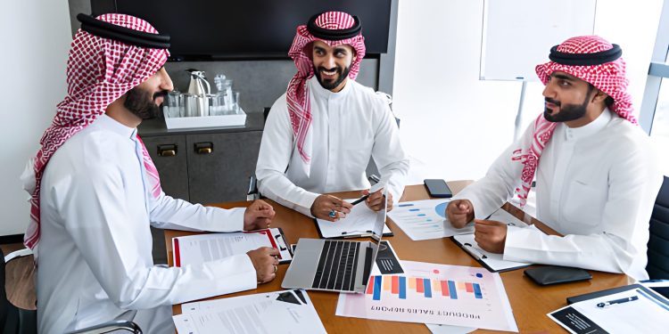 افتتاح متباين للأسواق الخليجية في مستهل تعاملات الثلاثاء وسط ترقب للبيانات الاقتصادية والإفصاحات الفصلية