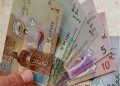 الدينار الكويتي يتباين أمام سلة من العملات العربية والأجنبية