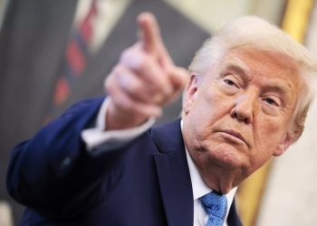 مكالمة ترامب ومادورو: “فرصة أخيرة” وسط تصاعد الضغوط الأميركية على فنزويلا