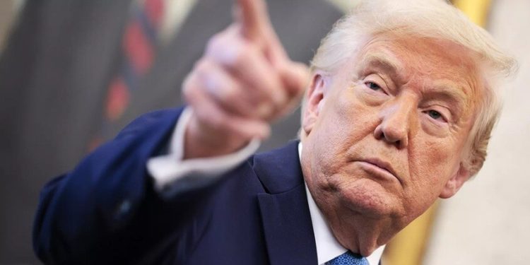 مكالمة ترامب ومادورو: “فرصة أخيرة” وسط تصاعد الضغوط الأميركية على فنزويلا